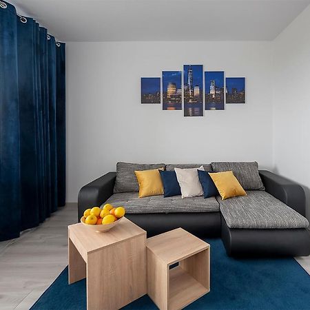 לודז' Time For You Apartments 4 מראה חיצוני תמונה