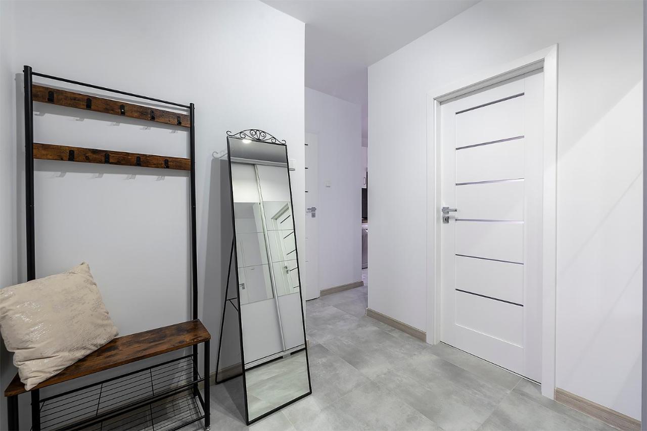 לודז' Time For You Apartments 4 מראה חיצוני תמונה