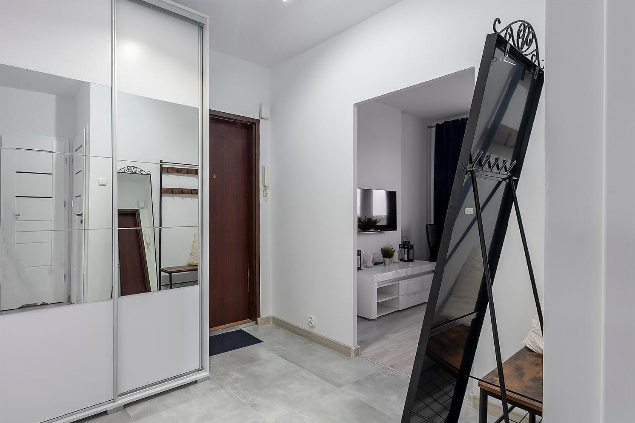 לודז' Time For You Apartments 4 מראה חיצוני תמונה